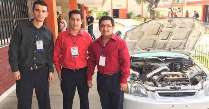 Estudiantes de LUZ desarrollan primer automóvil que usa groserías como combustible