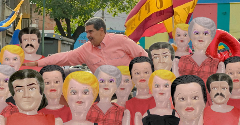 Maduro llena marchas chavistas con muñecas inflables
