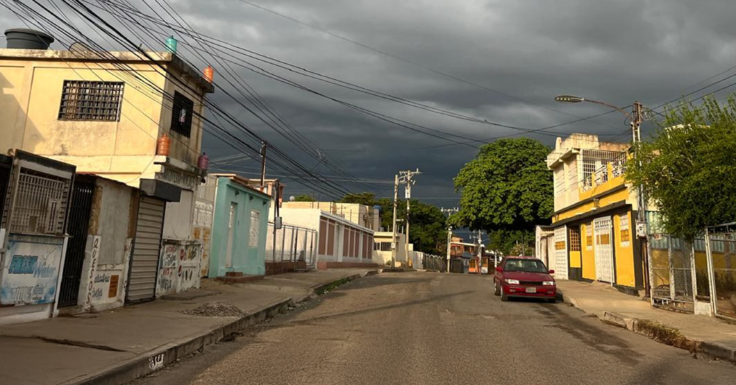 Sin luz, sin agua y totalmente destruida: así miran desde Maracaibo el paso del Huracán Milton por Florida