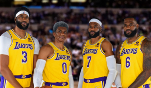 Lakers ficha abuela, tío, hermano y otro hijo de LeBron James para que jueguen juntos