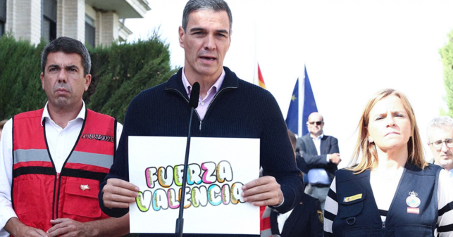 Pedro Sánchez hace emotiva pancarta para apoyar afectados en Valencia