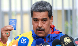 Maduro acusa a la constitución de conspirar para derrocarlo