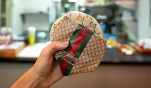 Gucci lanza arepa en colaboración con restaurante venezolano en Miami