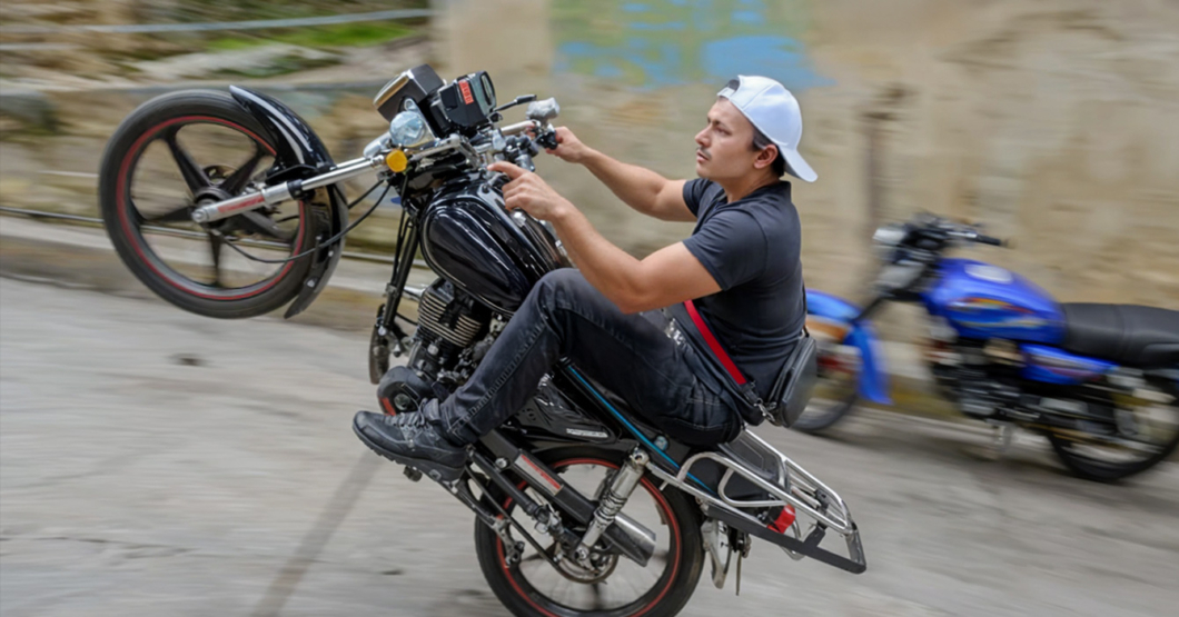 INTT reduce accidentes regulando motopiruetas por número de cédula